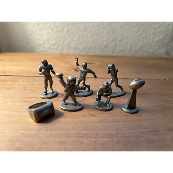 Vintage Monopoly NFL 1999 Grid Iron Limited Edition Board Game Player Pieces - Picture 3 of 5